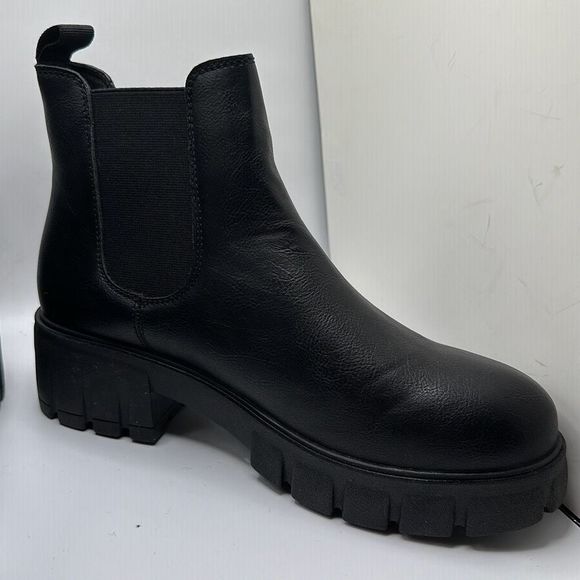 CUSHIONAIRE Women's slip on chelsea boot +Memory Foam 11 BLACK - Picture 6 of 7